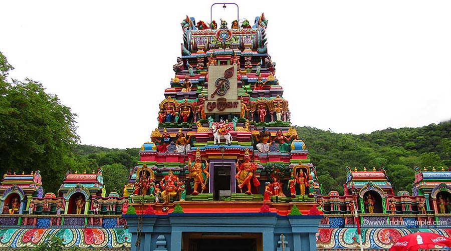 Palamudhir-Cholai_temple