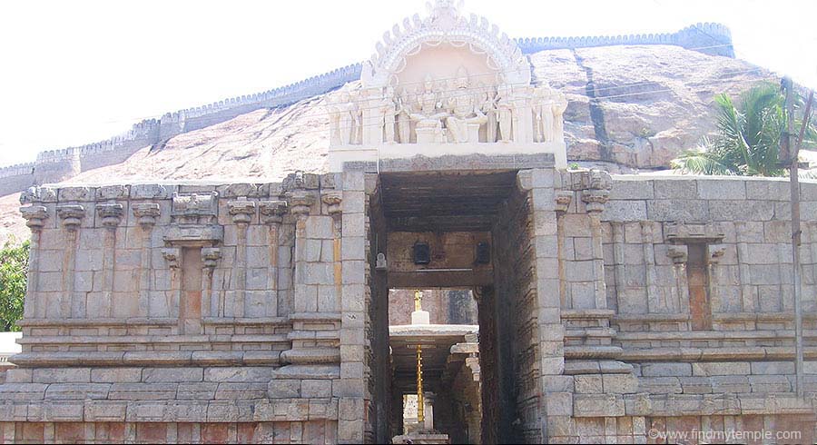 Narasimmar-Namagiri-Amman_temple